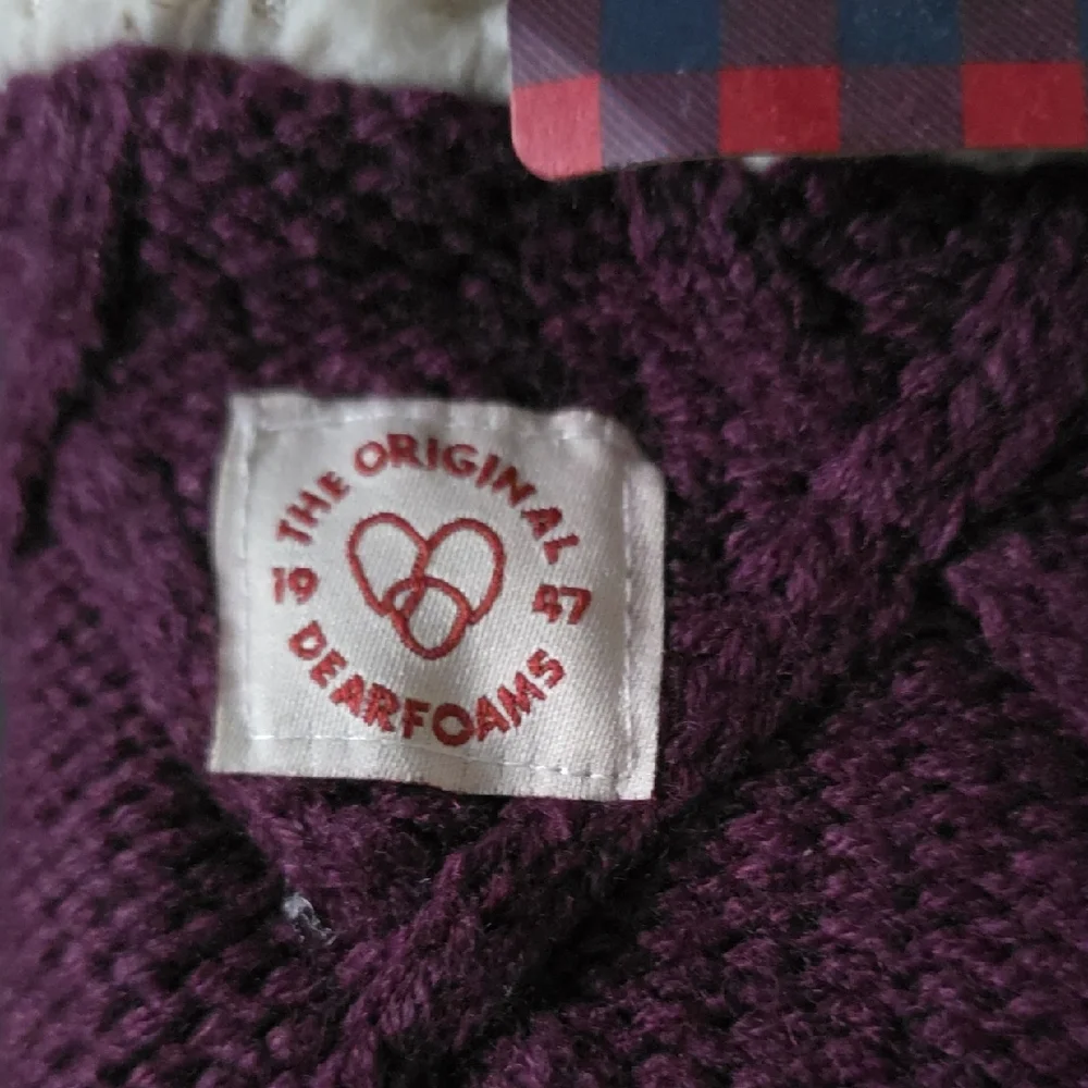 Dearfoams Plum Cable Knit Slipper Socks - Picture 3 of 7